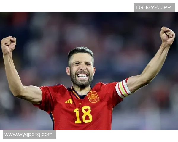 足球传奇：从草根到巨星的奋斗与荣耀之路