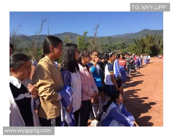 蒋修文足球：从青涩少年到职业赛场的奋斗与梦想之路